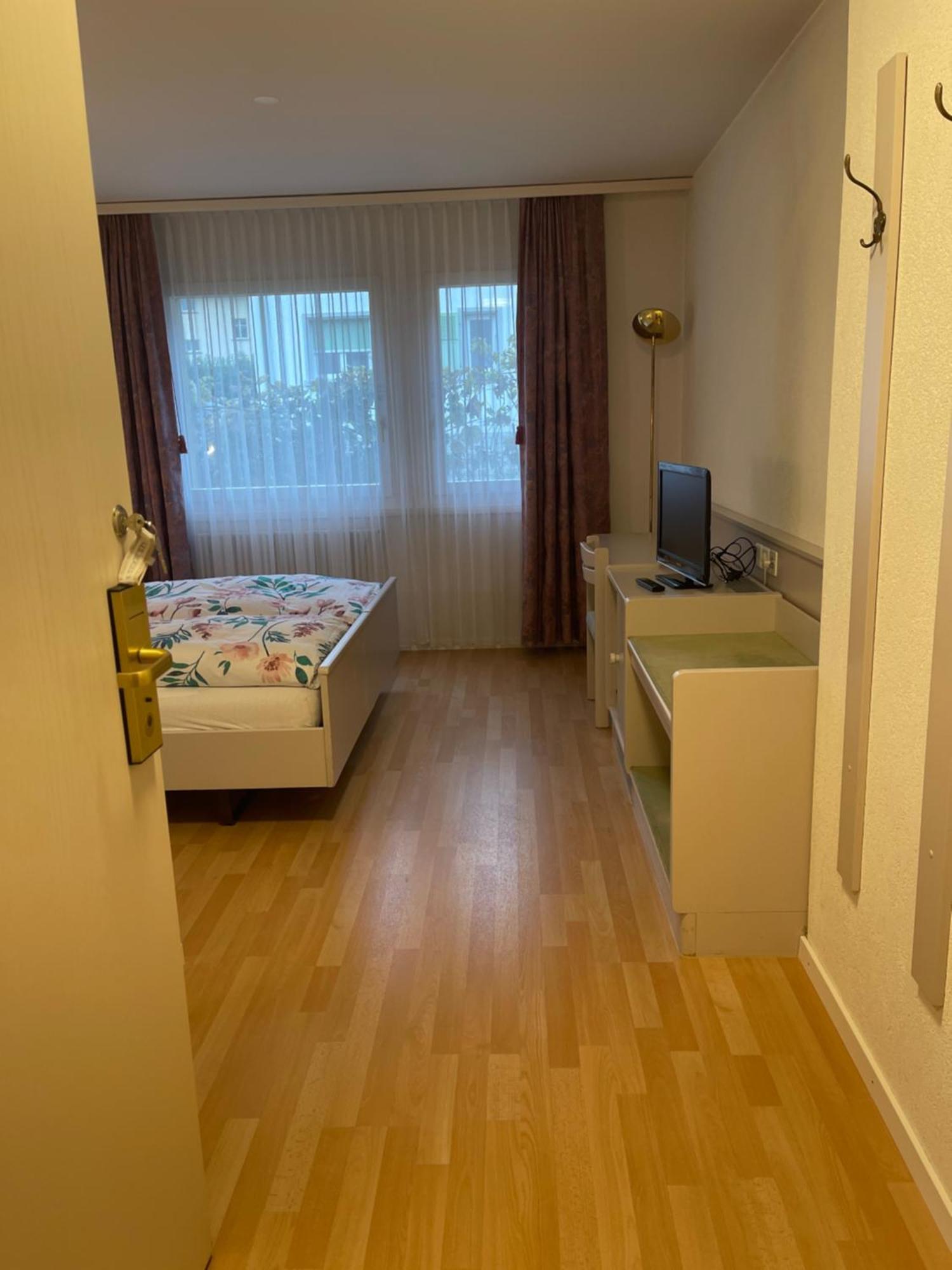 Hotel Les Berges Chippis Dış mekan fotoğraf