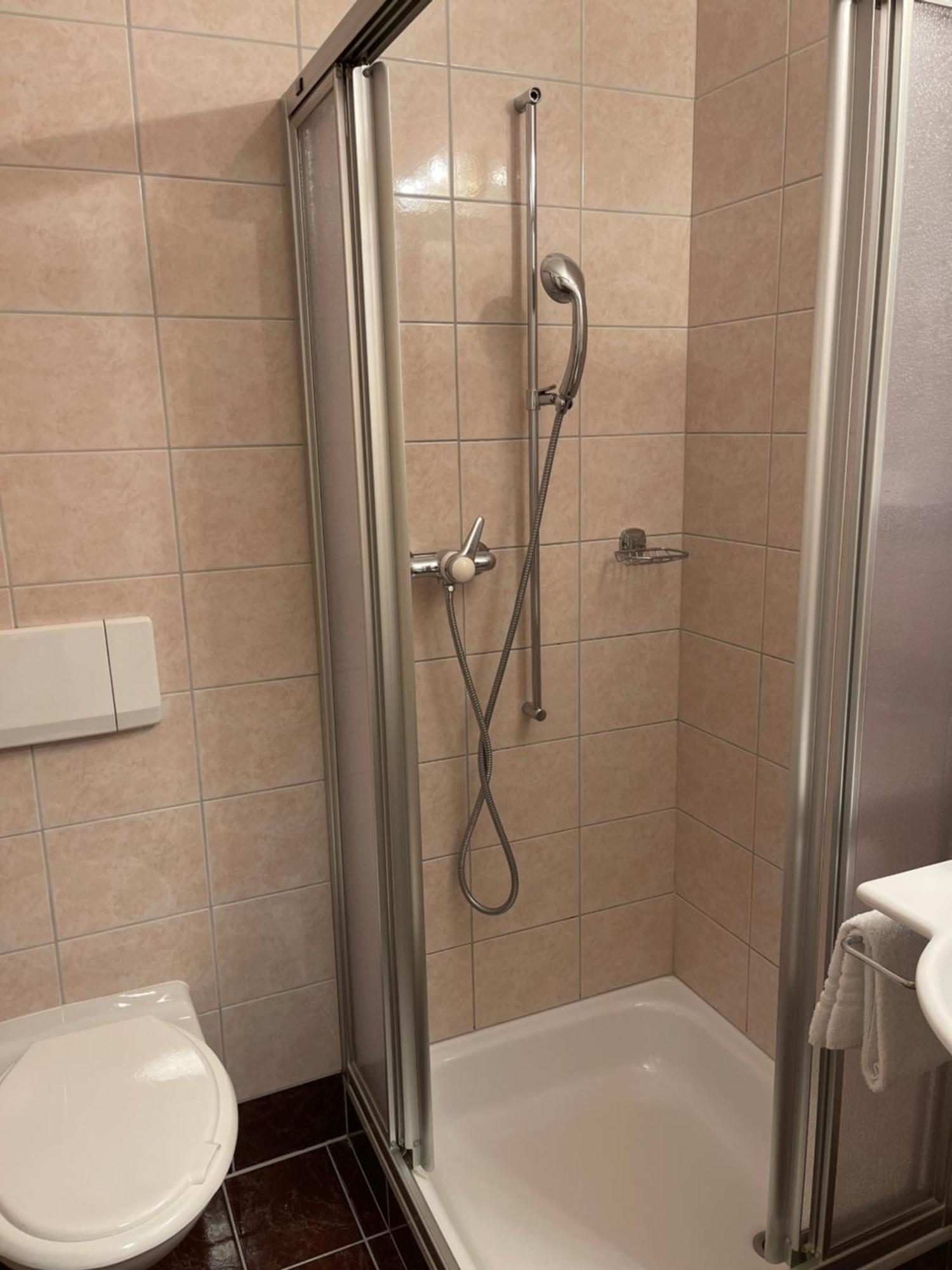 Hotel Les Berges Chippis Dış mekan fotoğraf