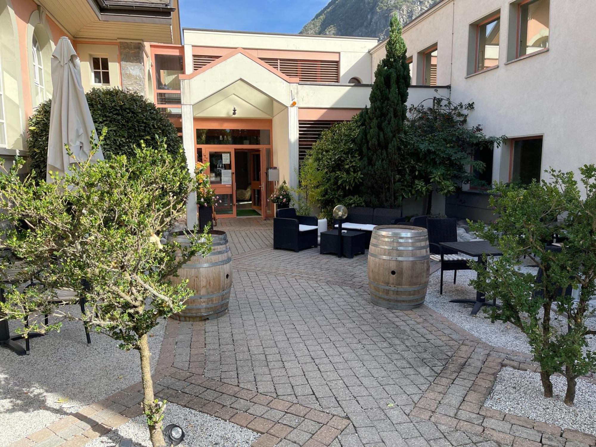 Hotel Les Berges Chippis Dış mekan fotoğraf
